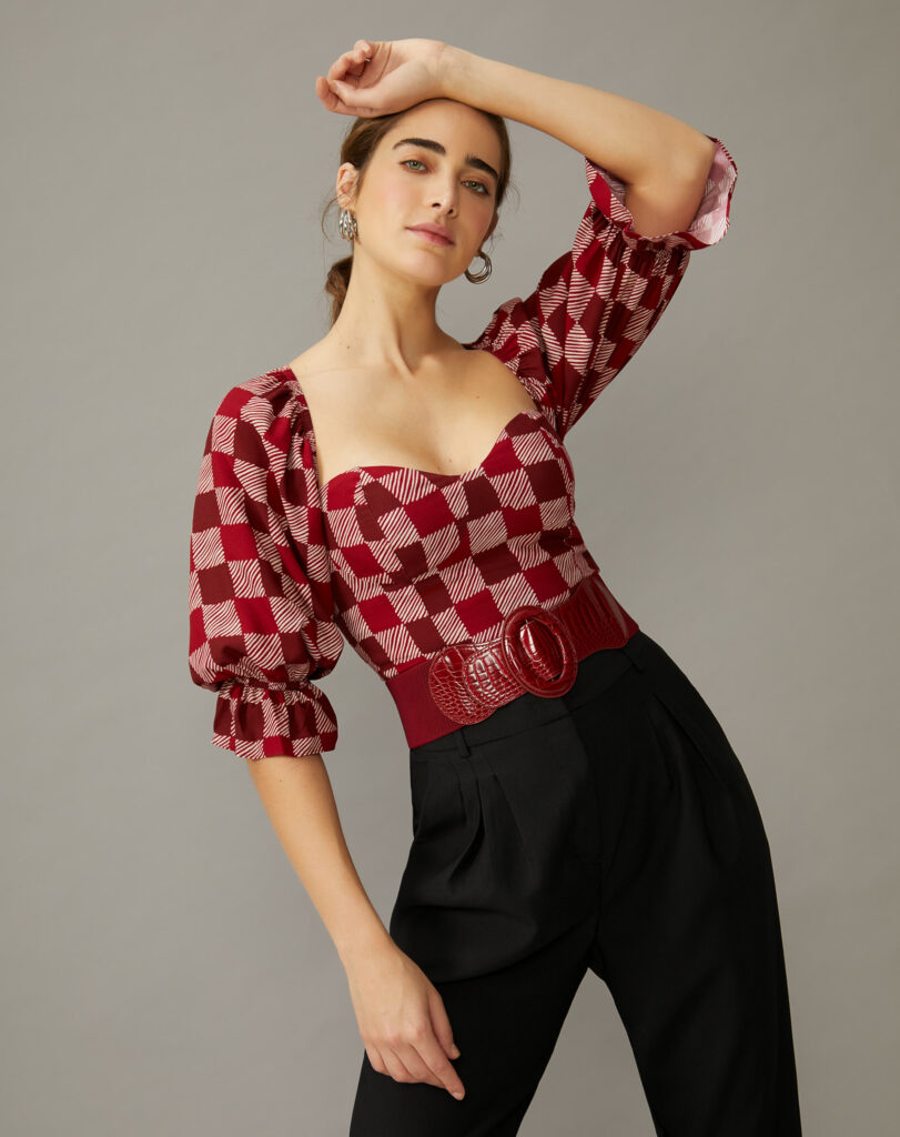 Blusa cropped xadrez AMARO