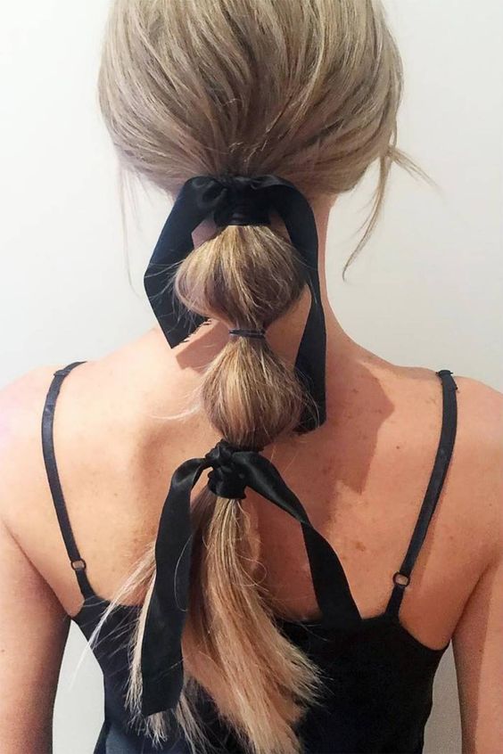 Rabo de cavalo bolha: aprenda o penteado do momento - Fashion à Porter