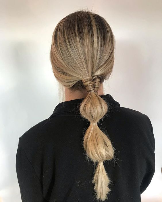 Rabo de cavalo bolha: aprenda o penteado do momento - Fashion à Porter