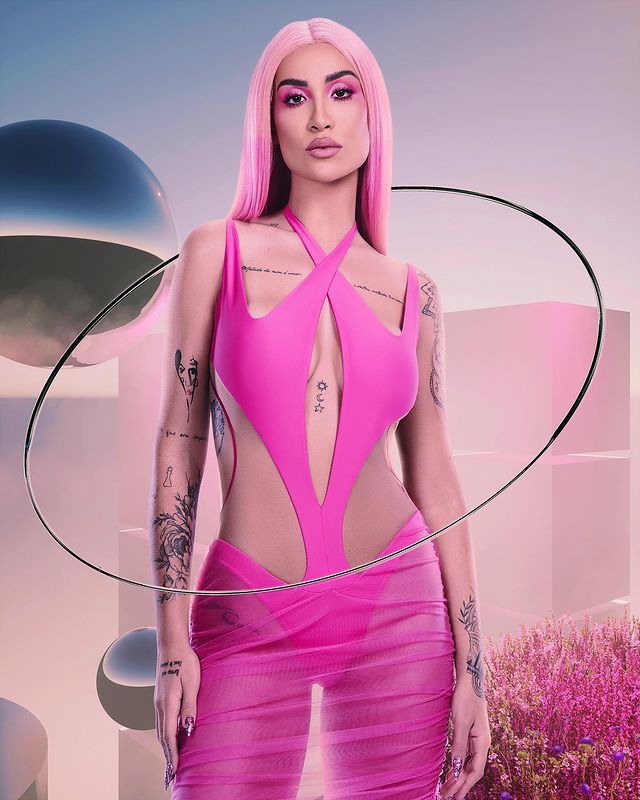 Bianca Andrade agora é Pink para o metaverso.