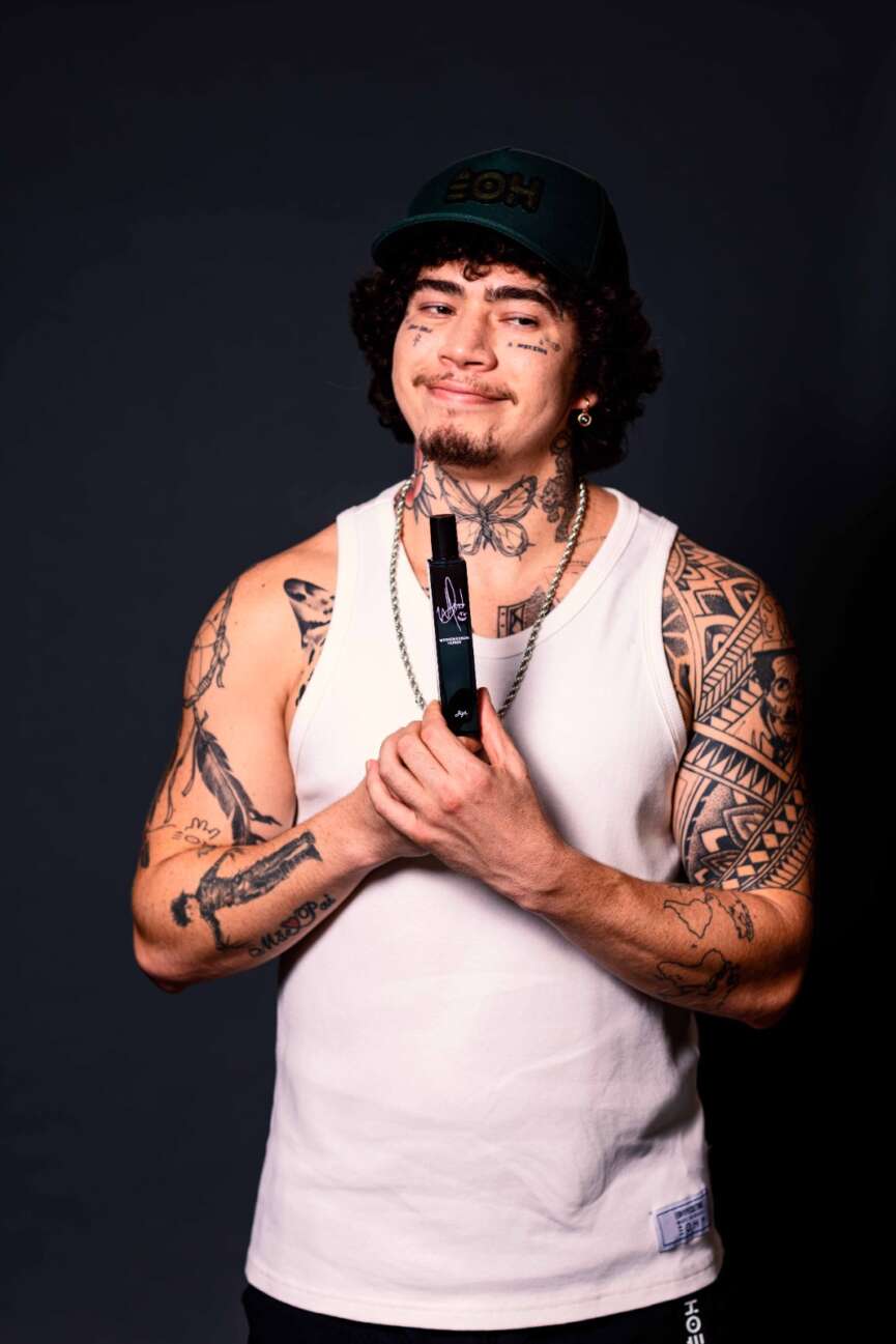 Whindersson Nunes assina fragrância exclusiva com a Jequiti Fashion à