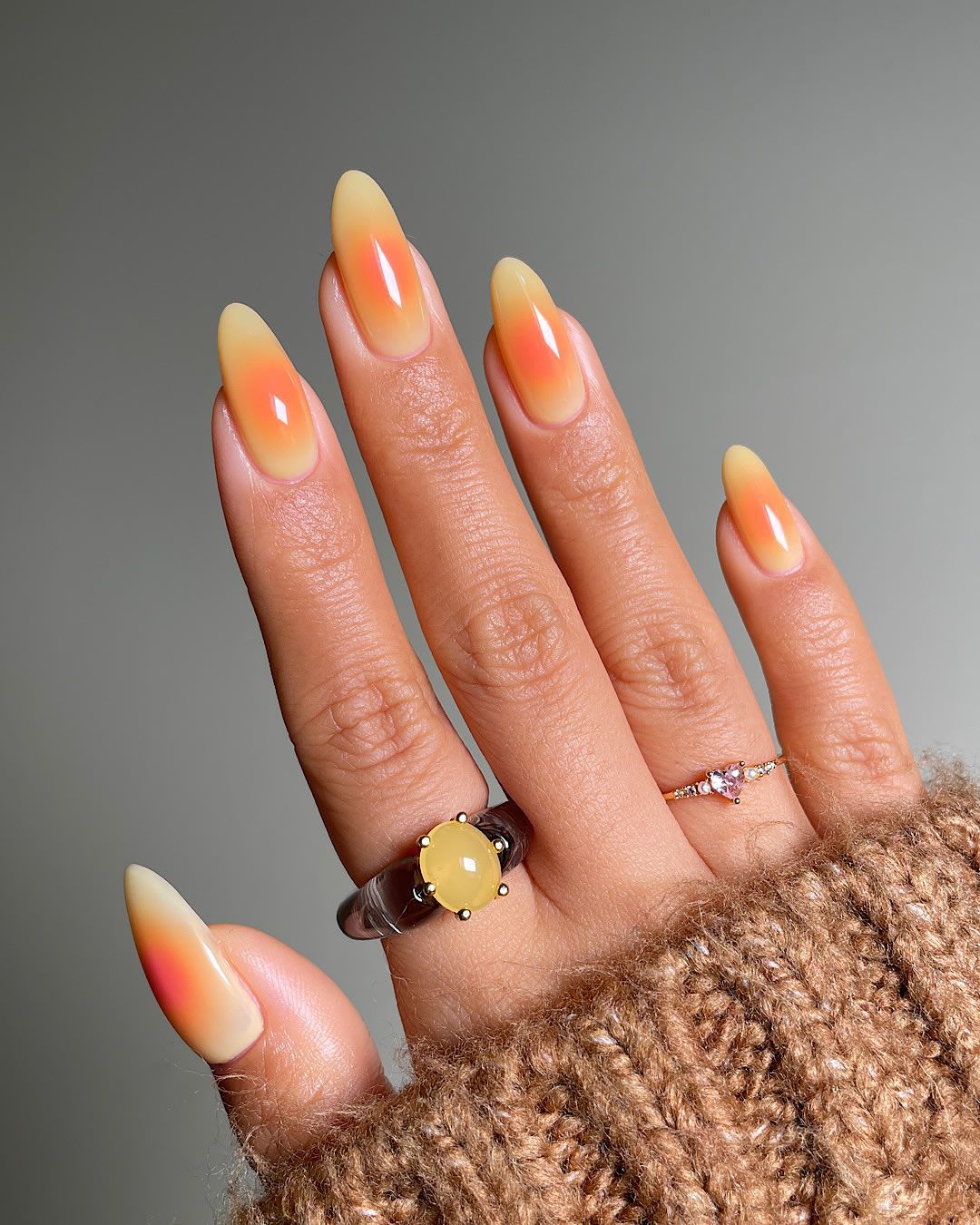 aura-nails-2025-010