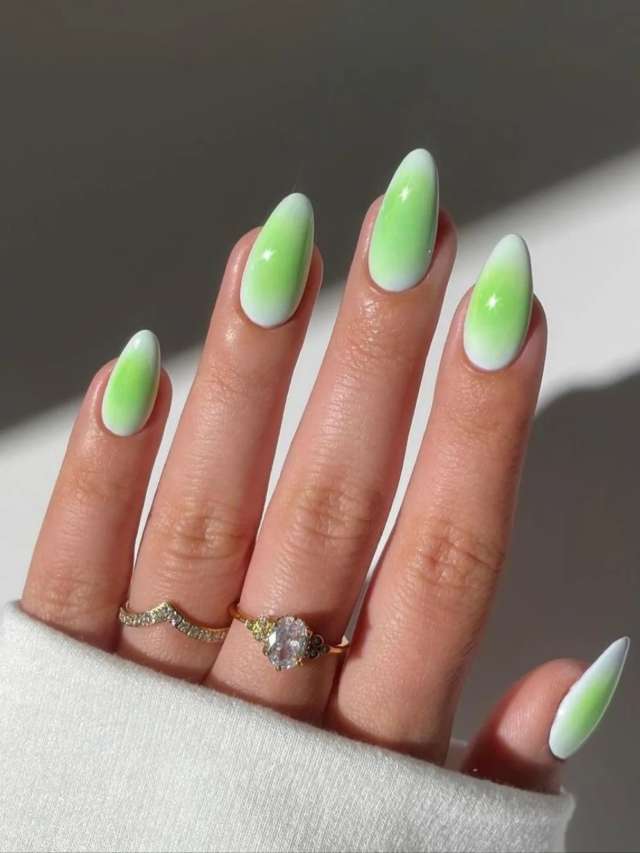 aura-nails-2025-01