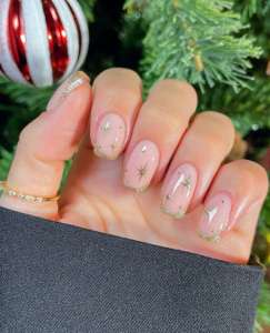 Unhas para o Natal e Ano Novo: cores e significados para atrair sorte e